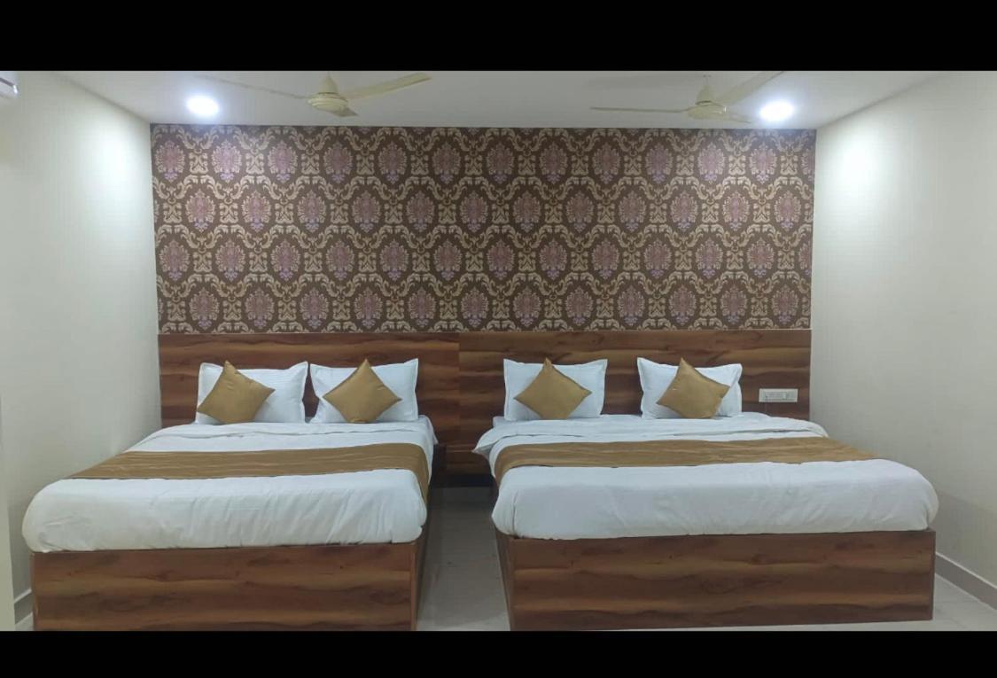 Siddi Vinayaka Hotel حيدر أباد المظهر الخارجي الصورة